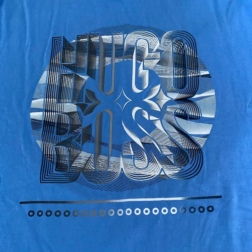Hugo Boss Men’s T-shirt size XL
